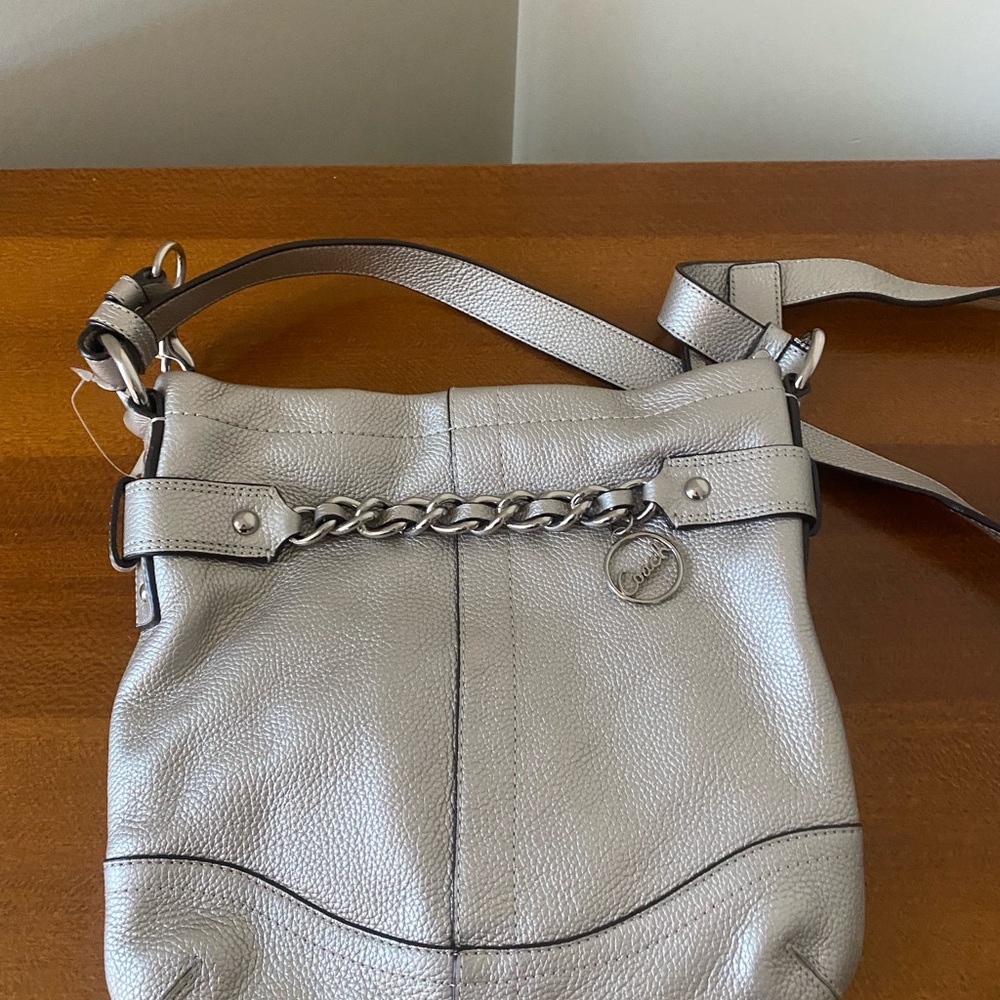 Elegant Silver Chain-Accent Women's Bag